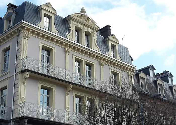 Le Charmant Cocon 1893